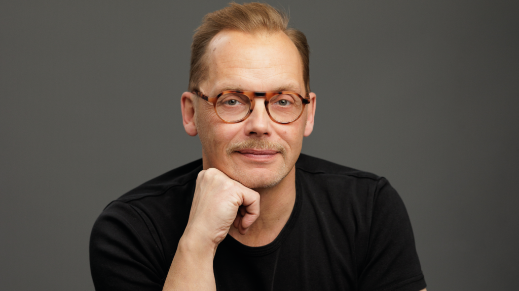 Roope Siiroinen, VALOA design